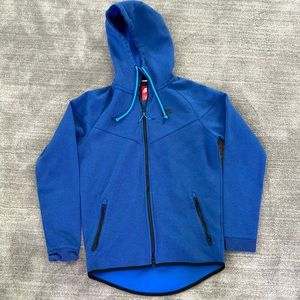 Nike sportswear tech fleece